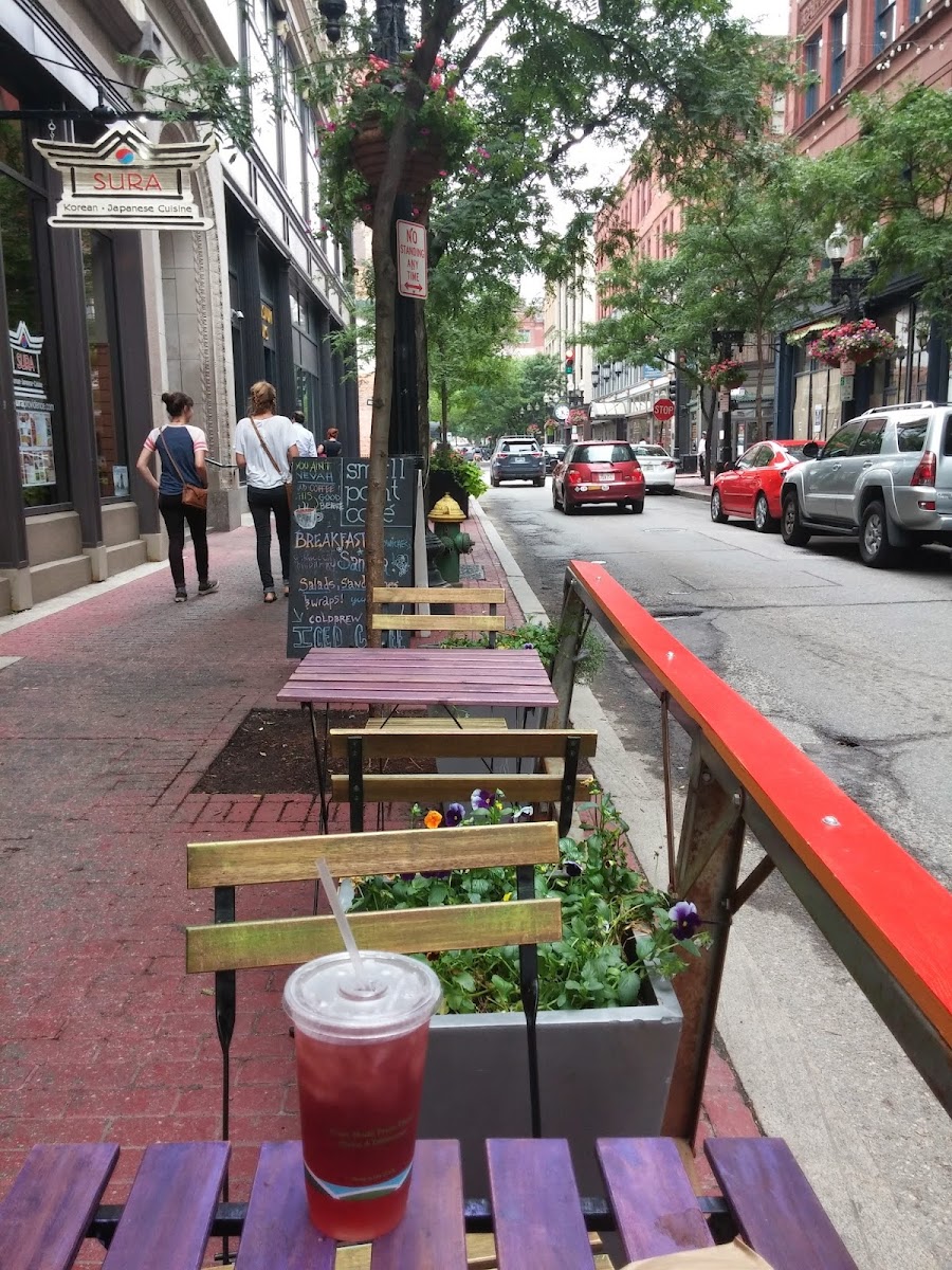 Small Point Café outdoor seating